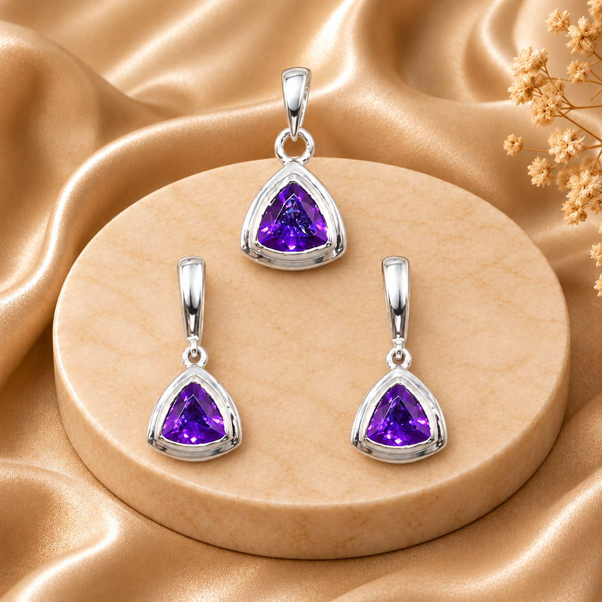 10K White Gold Amethyst Trillion Shape Pendant Set