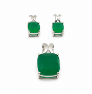Green Onyx Gemstone Pendant & Earrings Set