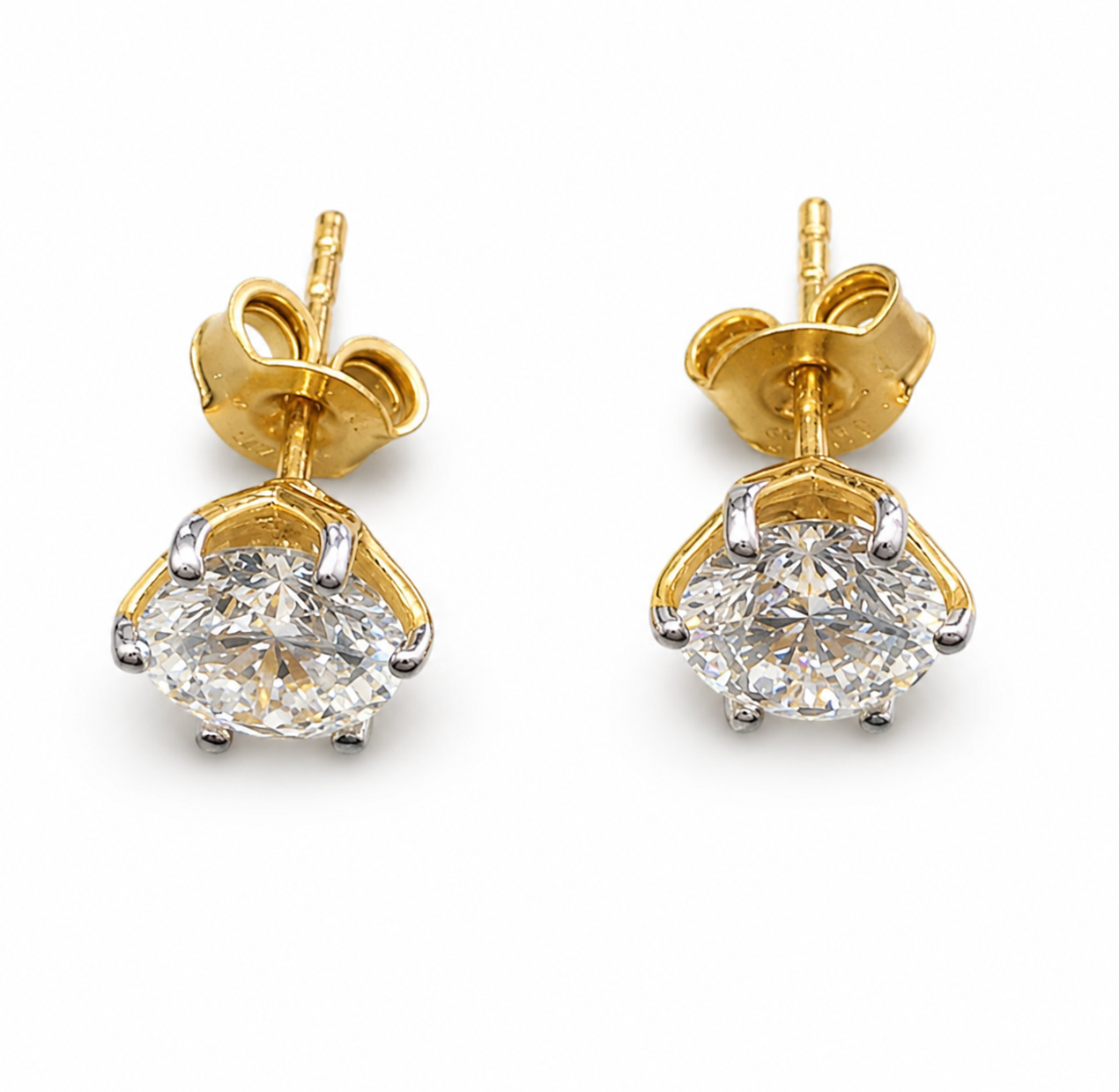 14K Gold Diamond Solitaire Stud Earring